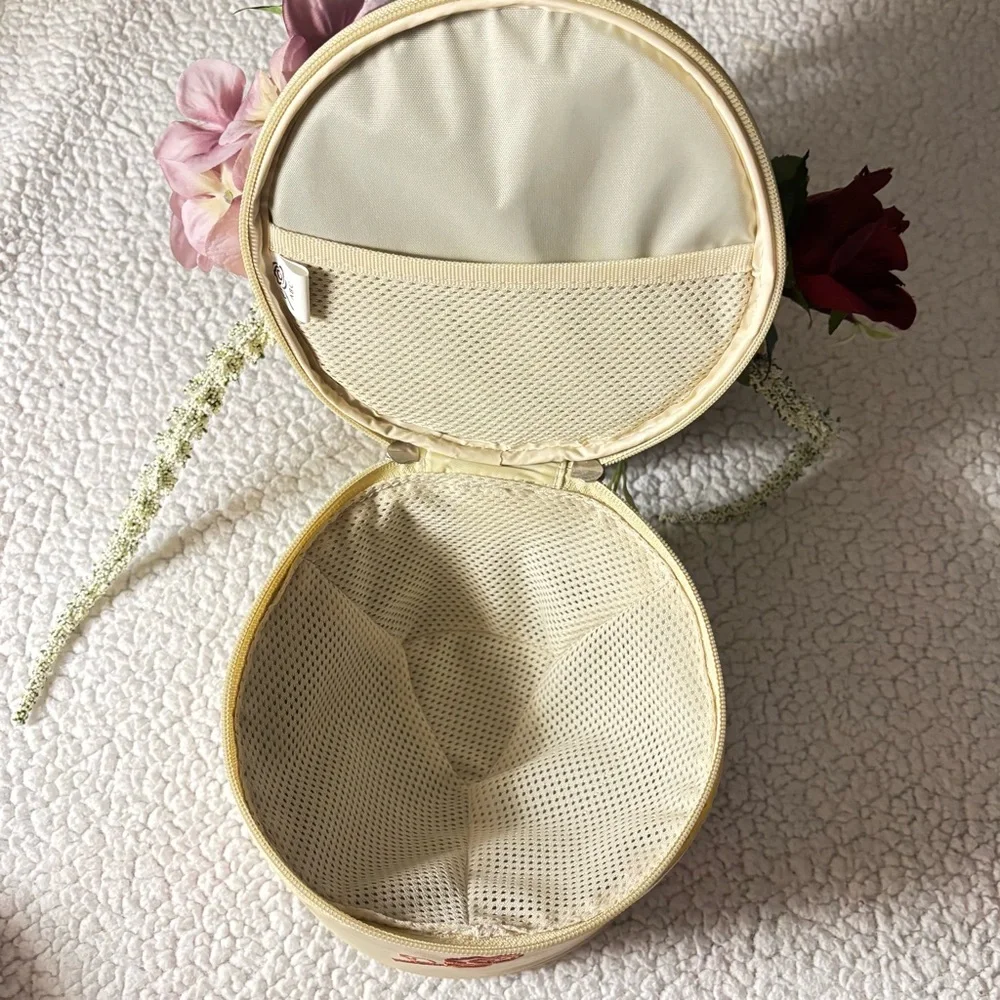 Elegant Cream Women's Bag